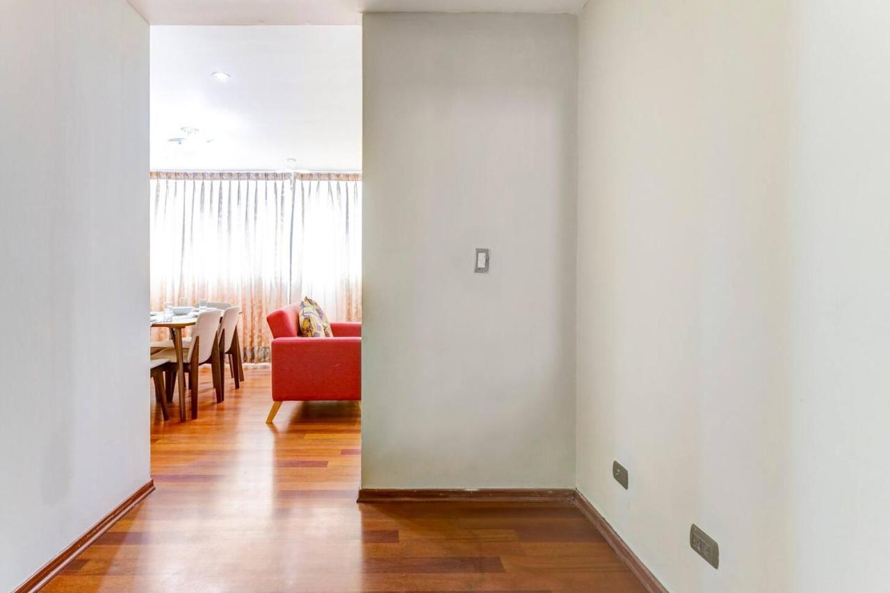 Apartamentos Estela En Alameda Colonial - 5Km Aeropuerto Jorge Chavez Lima Eksteriør billede