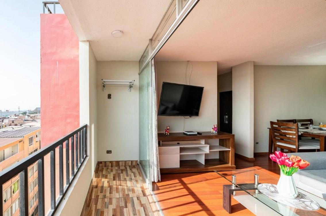 Apartamentos Estela En Alameda Colonial - 5Km Aeropuerto Jorge Chavez Lima Eksteriør billede