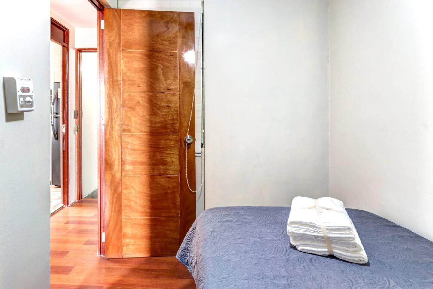 Apartamentos Estela En Alameda Colonial - 5Km Aeropuerto Jorge Chavez Lima Eksteriør billede