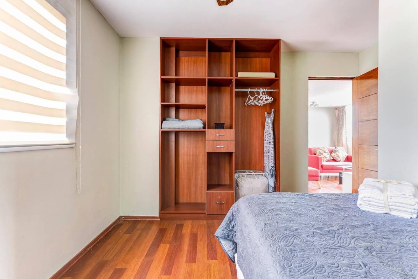 Apartamentos Estela En Alameda Colonial - 5Km Aeropuerto Jorge Chavez Lima Eksteriør billede